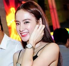 Những chiếc mũi cong vẹo của các sao Việt bị nghi do phẫu thuật thẩm mỹ