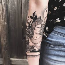 As he is associated with the arts, apollo is a great choice for a music or poetry themed tattoo. Tattoo Uploaded By Heather Apollo The Greek God Of The Sun And Music Continued Take A Look At My Other Pictures To See His Twin Artemis 412577 Tattoodo