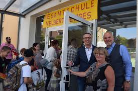 Mit vier eingangsklassen und 114 schülern in der eingangsstufe 5. Neue Gesamtschule In Velbert Neviges Hat Ihre Turen Geoffnet Eine Schule Fur Alle Velbert Langenberg