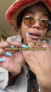 Candice Maxwell's Instagram, Twitter & Facebook