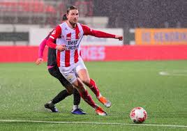 Breda page) and competitions pages (champions league, premier. Schrapen Om Te Overleven In Kkd Salaris Inleveren Is Lastig Nederlands Voetbal Ad Nl