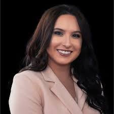 Andrea Vick's Instagram, Twitter & Facebook