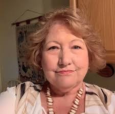 Kellie Shoemaker's Instagram, Twitter & Facebook