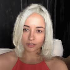 Olivia Nice (@liv_nice)