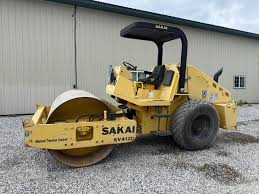 Sakai SV412D Smooth Drum Roller