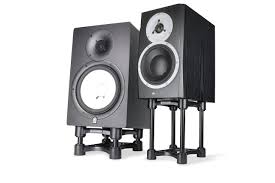 Amazon.com: IsoAcoustics Iso-Stand Series Speaker Isolation Stands with  Height & Tilt Adjustment: Iso-155 (6.1” x 7.5”) Pair : Electronics - スピーカー ・ウーファー