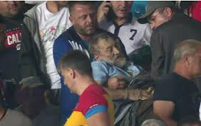 Partida va fi transmisă în direct la tv pe digi sport, telekom sport, look sport, dar și în format live text pe prosport.ro.de asemenea meciul poate fi urmărit live video online aici. Momente De PanicÄƒ In Tribune La Meciul Chindia Viitorul