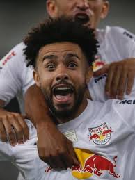 Passport first name cláudio luiz last name rodrigues parise leonel nationality brazil date of birth 28 january 1997 age 24 country of birth brazil place of birth são vicente position attacker height 172 cm weight 65 kg foot right. Claudinho Espera Selecao Para Ver Negociacoes Com A Europa Avancarem