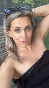 This is cuteness overload! 🥰