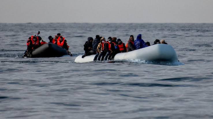 Channel migrants: 'Relentless battle against smuggling gangs' - BBC News