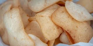 Buat krupuk kemplang yg di garang pake arang. 4 Cara Membuat Kerupuk Dari Kerupuk Udang Ikan Sampai Kerupuk Dari Nasi Sisa Merdeka Com