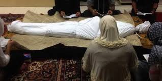Arti mimpi istri orang meninggal hidup lagi ketika seorang suami bermpmpi istri orang lain meninggal hidup lagi maka memiliki arti bahwa istrinya sendiri akan mendapatkan umur yang panjang. Ramai Yang Tidak Tahu Maksud Sebenar Mimpi Bertemu Orang Yang Sudah Meninggal Sewaktu Kita Sedang Tidur Viral Purba