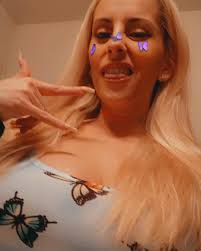 Photo dump from the last few weeks...enjoy 🦋💋💜