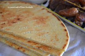 Kesra Sans Levure Au Robot Le Sucre Sale D Oum Souhaib En 2020 Kesra Recette Kabyle Recette Ramadan