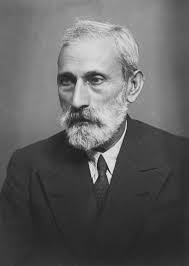 Ali Bey's Instagram, Twitter & Facebook