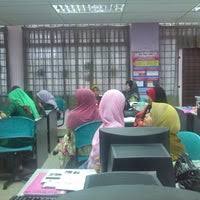 See more of smk taman mutiara rini 2 on facebook. Smk Taman Mutiara Rini College Administrative Building