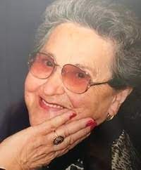 Tra i relatori ha fatto il proprio esordio anna durigon, giovane indipendentista veneta che in un applauditissimo intervento si è rivolta al mondo giovanile spiegando le ragioni dell'indipendenza. Durigon Anna Elda Vidale 2019 Death Notice Obituaries Necrology