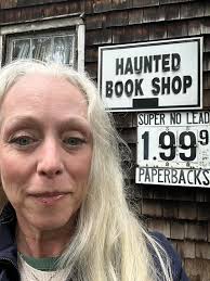 What to wear for outdoor reading in cool weather