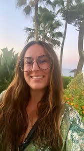 Hello everyone ! I am a french digital nomad, I just come from Malaga Spain  and arrived in Bali yesterday ! I'm staying in Seminyak very close to  Canggu and I'm looking