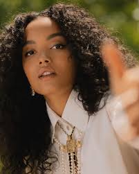 📸 New work photographing star actress Whitney Peak from the new season of  Gossip Girl for @hollywoodreporter Thank you @kaylalandrum for the  opportunity! Styled by @palomaidaliasandoval Assisted by @whosrobp  @killahashxo