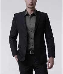 Bisa sebagai jasa pengantin, kasual, formal, semi formal. Yuk Cek 9 Pilihan Baju Jas Pria Terbaru Untuk Acara Formal Anda