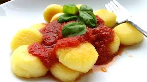 Gnocchi Selber Machen Ohne Ei Mit Tomatensosse Rezept Gnocchi Gnocchi Selber Machen Rezepte