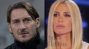 Francesco totti affida a instagram gli auguri per la moglie, ilary blasi: Ilary Blasi Lite Furiosa Con Totti Davanti Ai Fan Hai Dei Problemi Seri