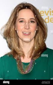 Tara Bennett's Instagram, Twitter & Facebook