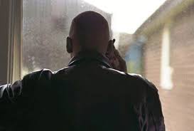 2 alin.2 că nu se poate lua o măsură educativă sau o măsură de siguranţă dacă aceasta nu era prevăzută de legea penală la data când fapta a fost săvârşită. Le Promitea CÄ Vor Fi AngajaÈi In Germania Acum Va Petrece 26 De Ani In Inchisoare Pentru InÈelÄciune Ziarul Romanesc Germania