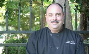Chef john food wishes recipes / blown away by chef john s easy paella recipe foodwishes / hello this is chef john, and welcome to the food wishes channel, where the food is the star. Youtube Millionaires Chef John Of Food Wishes Takes Advantage Of Opportunity To Teach Via This New Medium Tubefilter