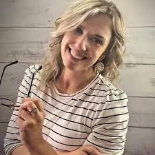 Connect with Psychotherapist Bailey Homstad for Support