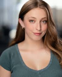 Saying that I did Alison's last headshots in 2019 doesn't seem like that  long ago and yet with Covid, it also feels like a lifetime. She heads off  to her final year