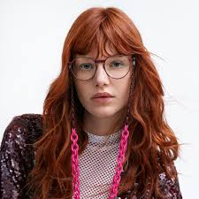 Götti Dimension color ruby provides definitely an eye-catcher.  gotti.ch/dimension