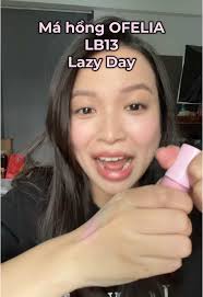 Review phấn má hồng Ofelia LB13