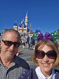 Mary Pepp's Instagram, Twitter & Facebook