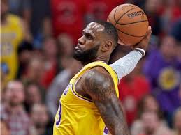 Nba players on tracy mcgrady (kobe, lebron, jordan.) Lebron James Announces Arrival To La Lakers With Thunderous Slam Dunk