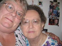 Stephanie Wayne's Instagram, Twitter & Facebook