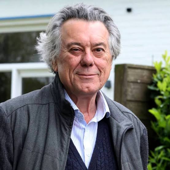 Johan Verminnen (74) getuigt voor het eerst over strijd tegen kanker: “Mijn  leven hing aan een zijden draadje” | Showbizz | HLN.be