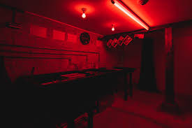 Are you strongly passionate about taking pictures and want to. Dark Studio Turning Stores Into Photography Studios Appear Here