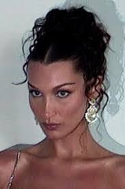 Julia Esparza's Instagram, Twitter & Facebook