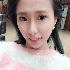 Maxine Tan updated her profile picture.