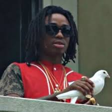 Stream Darien Thomas music