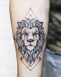 Bahçıvan askılı, düz kesim ve bileğe kadar bollaşan pantolonuyla kot tulum modelleri de önden cepli detayıyla sempatik ve sportif bir seçenek oluyor ve her tarza hitap ediyor. 47 Lion Tattoos Photos Ideas Designs Images Picsmine