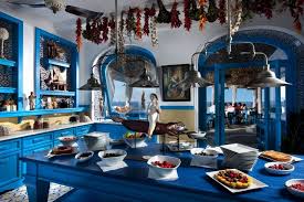 Il Riccio Stylish Waterfront Restaurant In Capri Waterfront Restaurant Greek Restaurants Restaurant