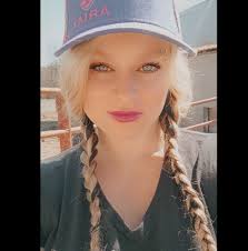 I don't see any posts about oats ! I suppose they are considered a cereal  grain. Is it possible that oats cause problems . What should I use for more  calories on