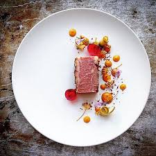 Montreal Style Smoked Wagyu Sous Vide For 72hrs Homemade Mustard Pickles And Rye Bread Crumbs By Lemou Gastronomie Cuisine Gastronomique Cuisine Restaurant