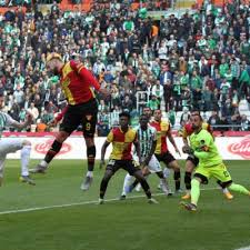 Hafta göztepe bu sonuçla puanını 26'ya yükseltip küme düşme hattında kalmaya devam ederken, atiker konyaspor 35 puana çıktı. Mac Sonucu Atiker Konyaspor Goztepe 1 1 Spor Haberleri
