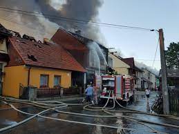 Wg najnowszych informacji pożar już się nie. Fwgj X74b7jevm