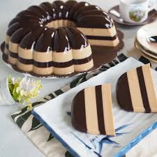 Lihat ide lainnya tentang puding, resep, makanan. 5 Resep Puding Berlapis Yang Lembut Dan Mudah Dibuat Di Rumah Lifestyle Fimela Com
