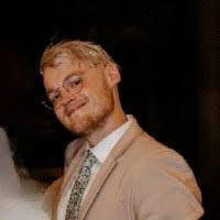 Pat Castle's Instagram, Twitter & Facebook